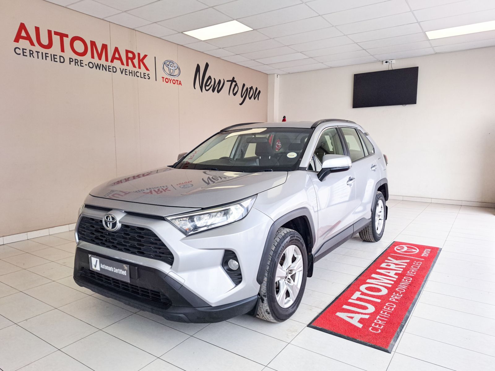 2019 Toyota Rav4 photo 1