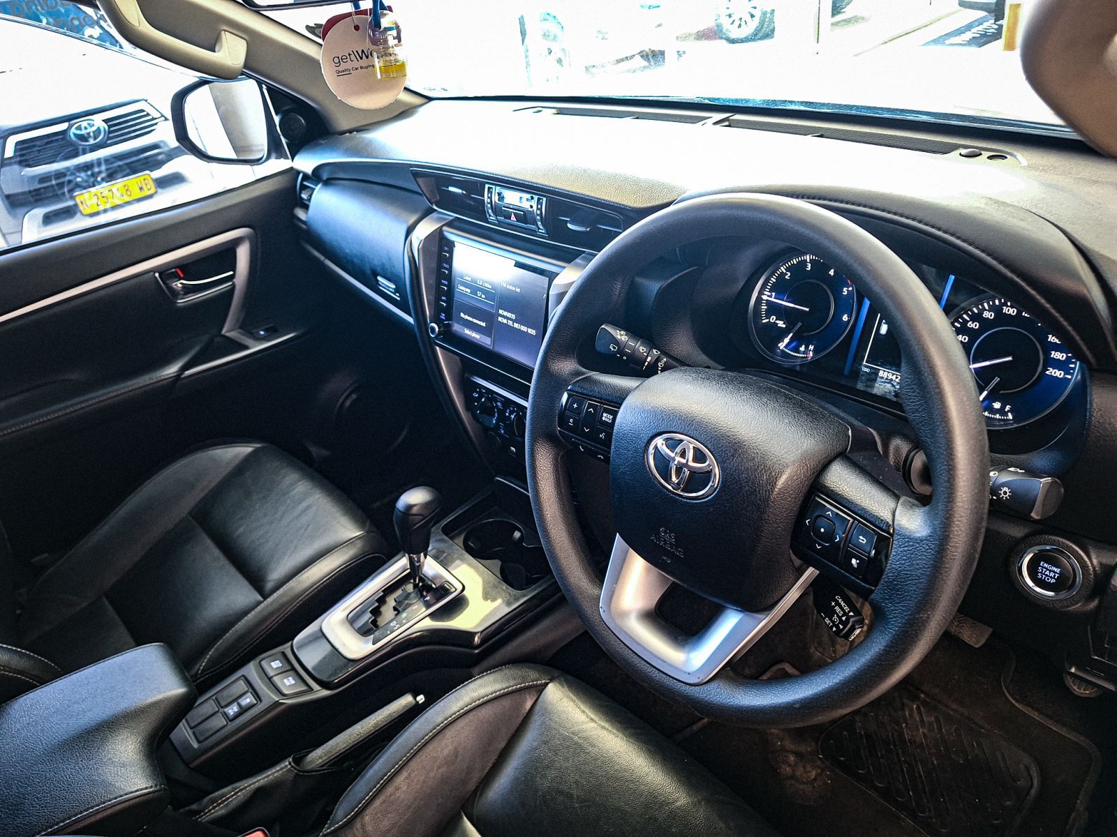 2021 Toyota Fortuner photo 5