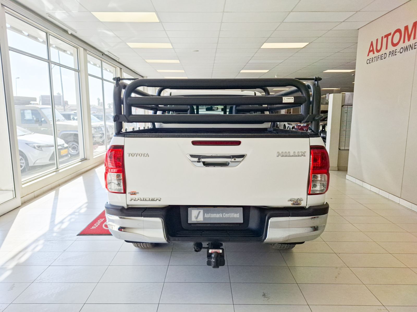 2018 Toyota Hilux photo 3
