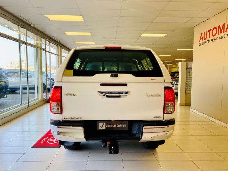 2018 Toyota Hilux photo 3