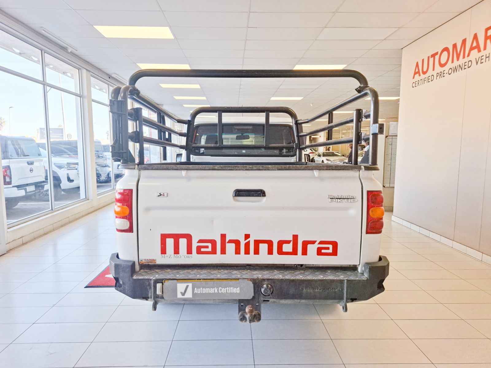 2023 Mahindra S6 photo 3