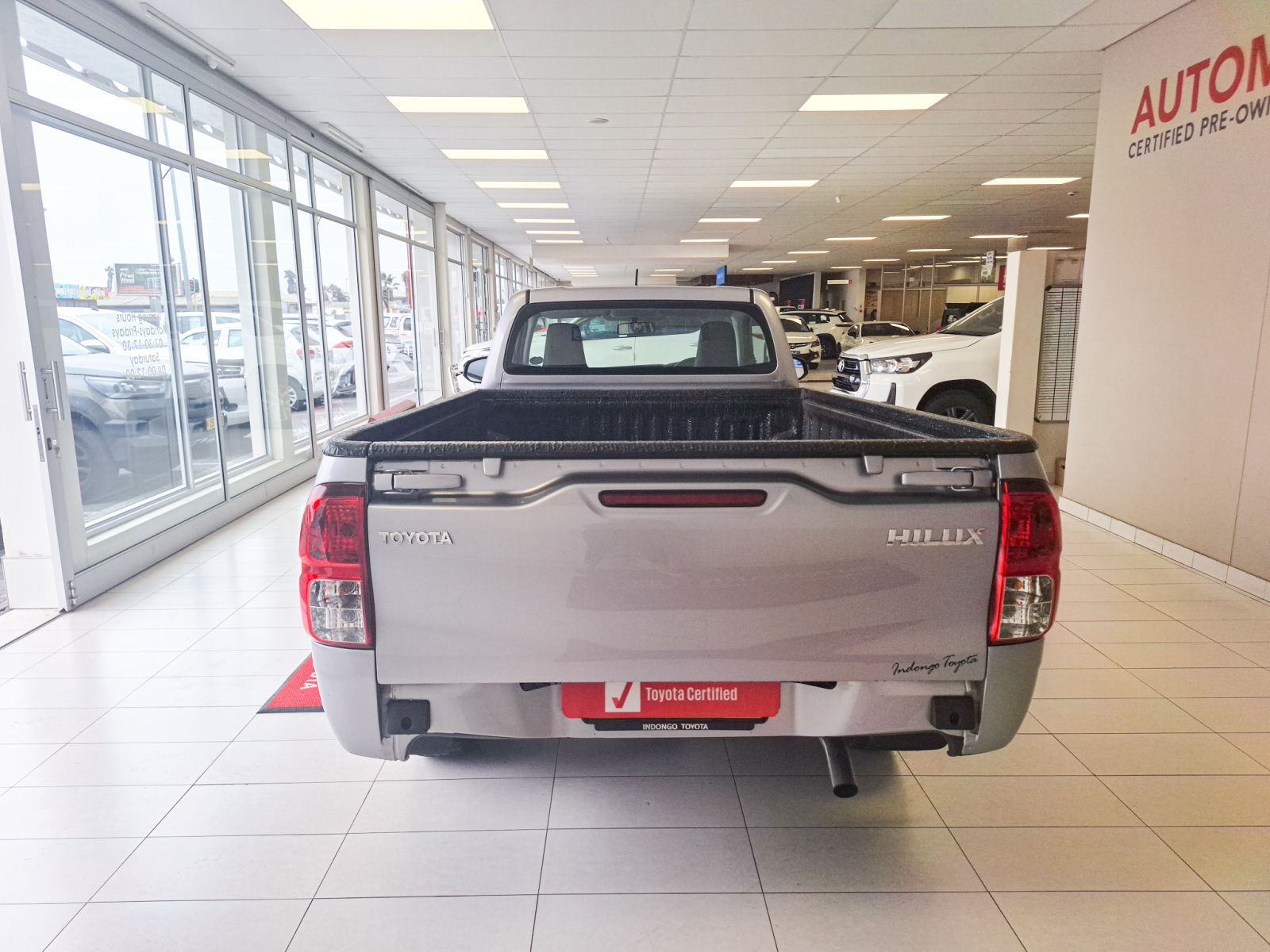 2024 Toyota Hilux photo 3