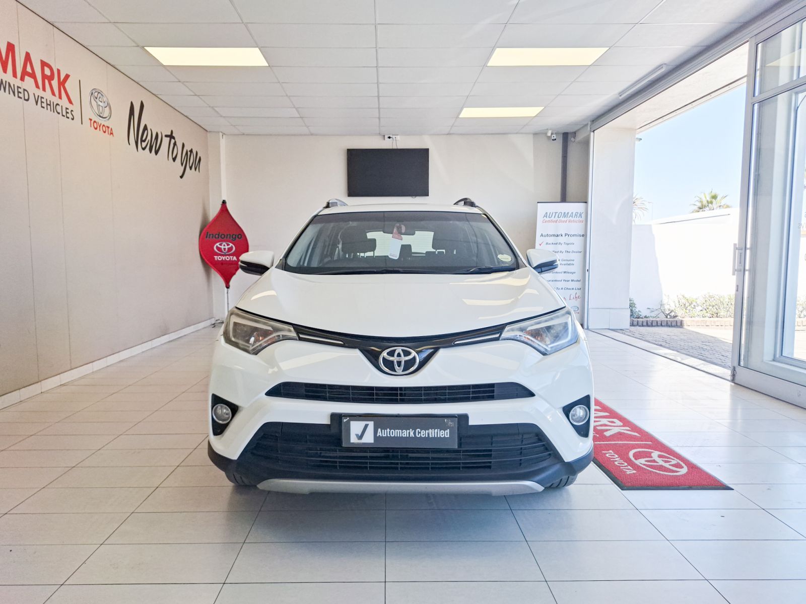 2017 Toyota Rav4 photo 2