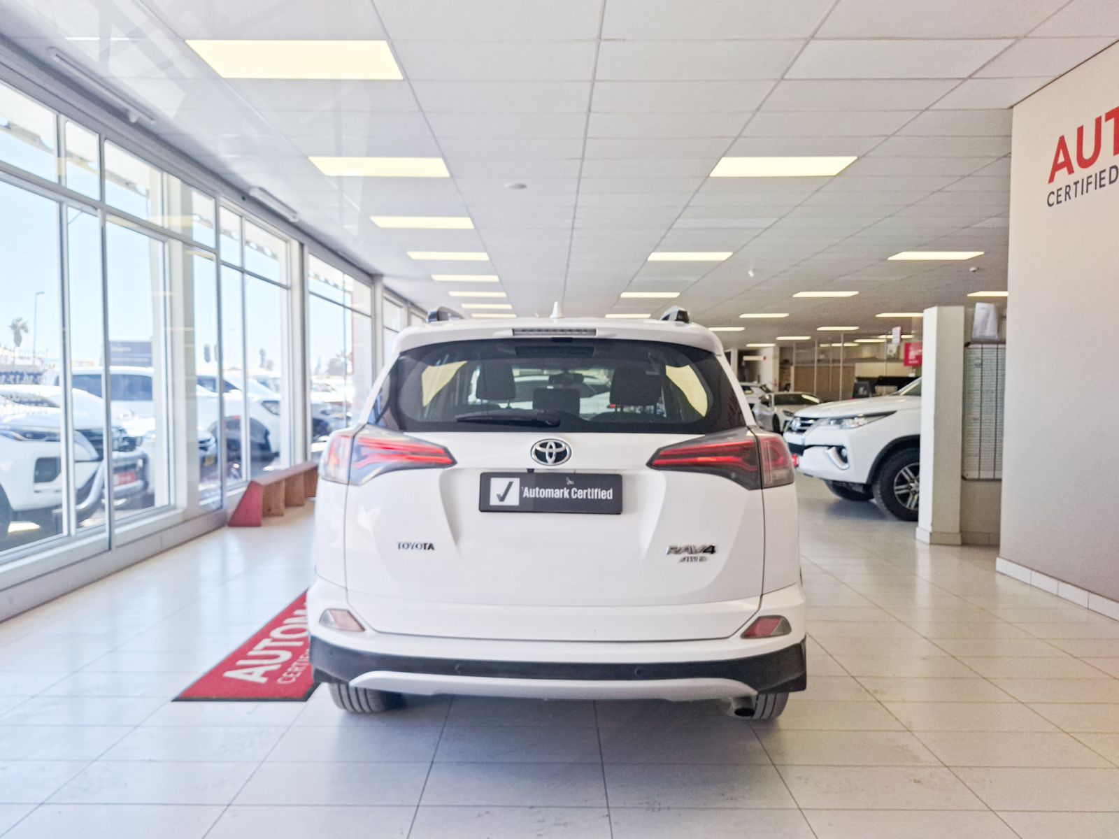 2017 Toyota Rav4 photo 3