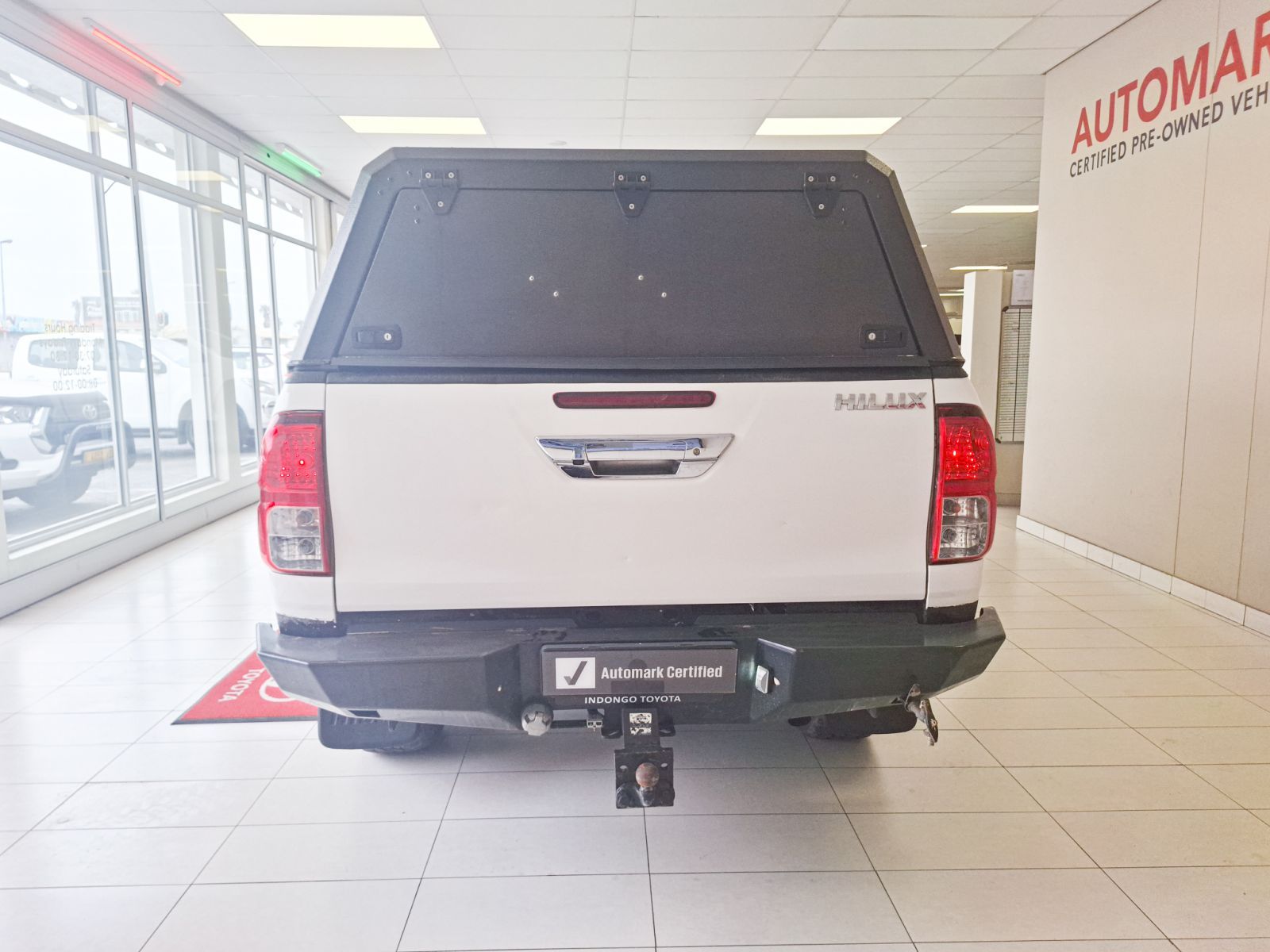 2017 Toyota Hilux photo 3