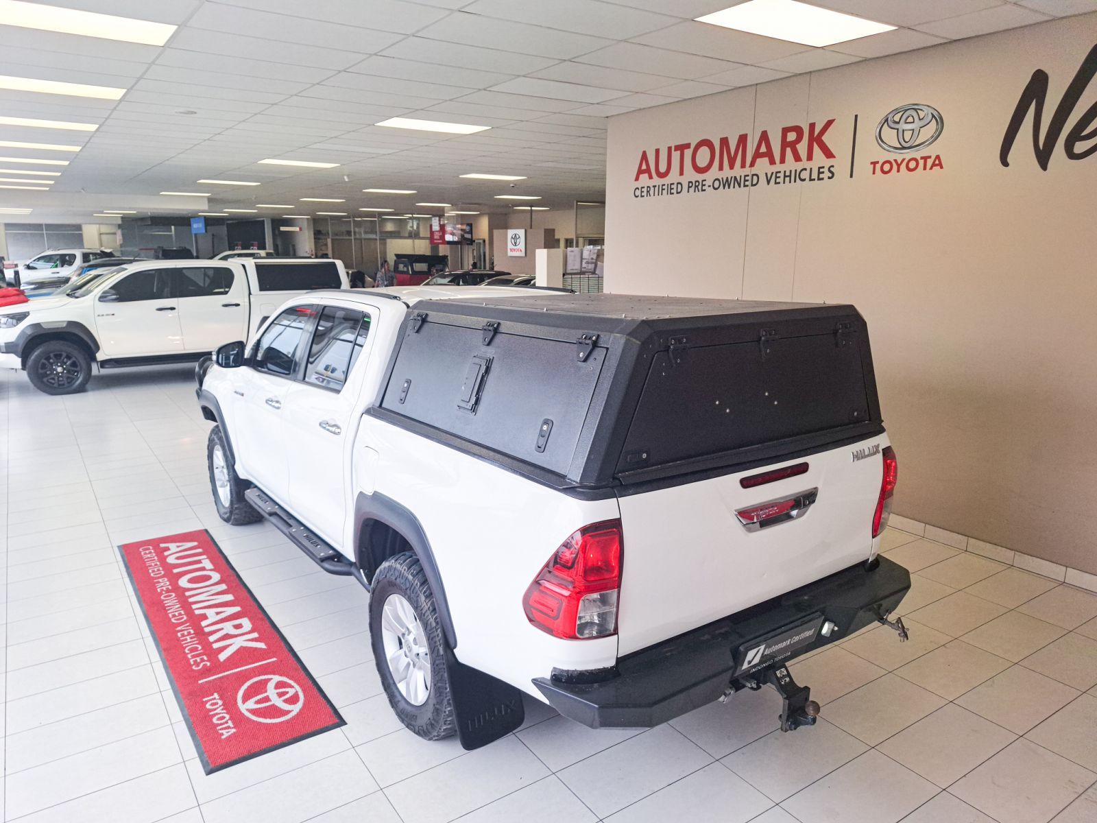 2017 Toyota Hilux photo 4