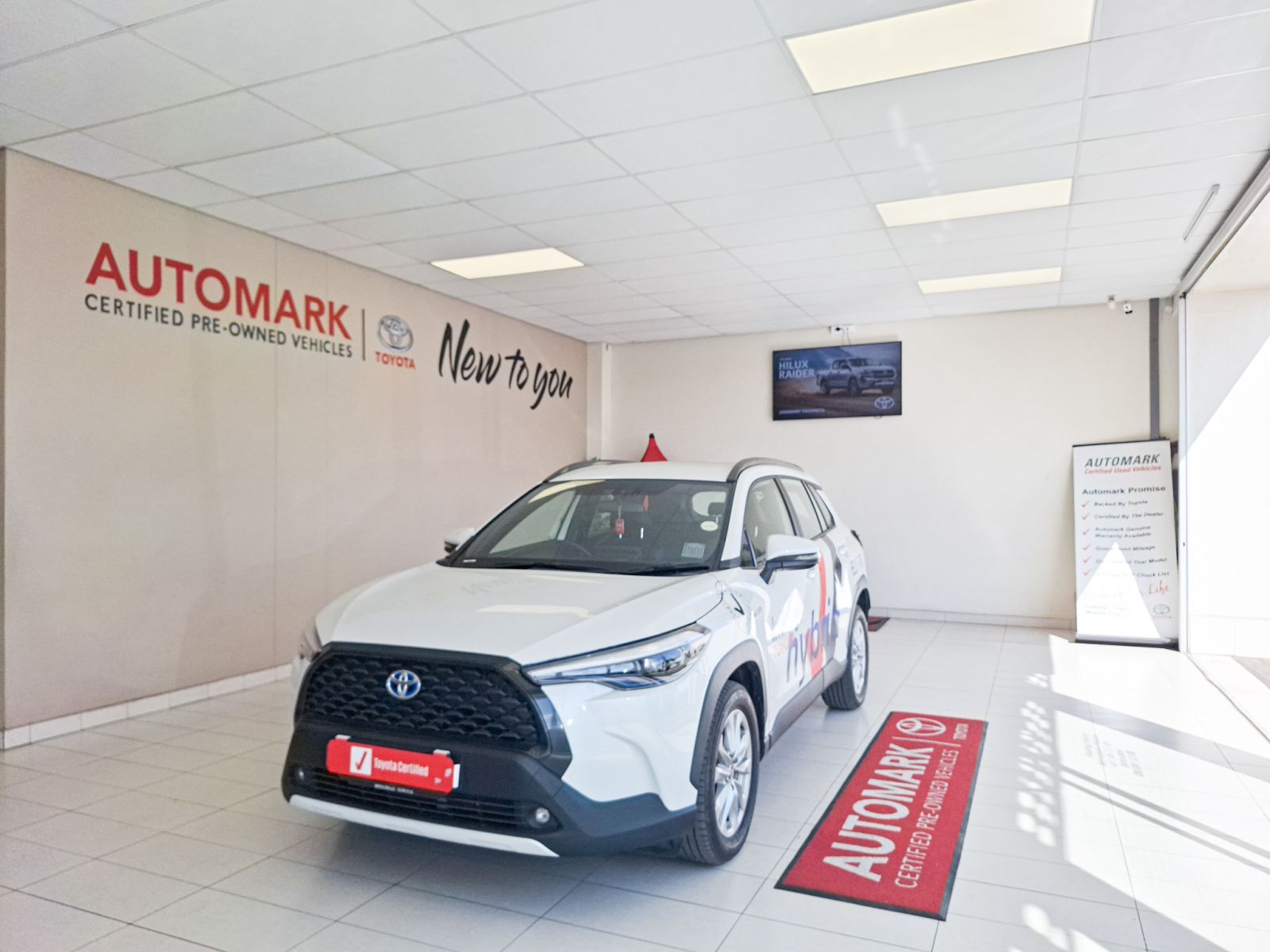 2024 Toyota Corolla photo 1