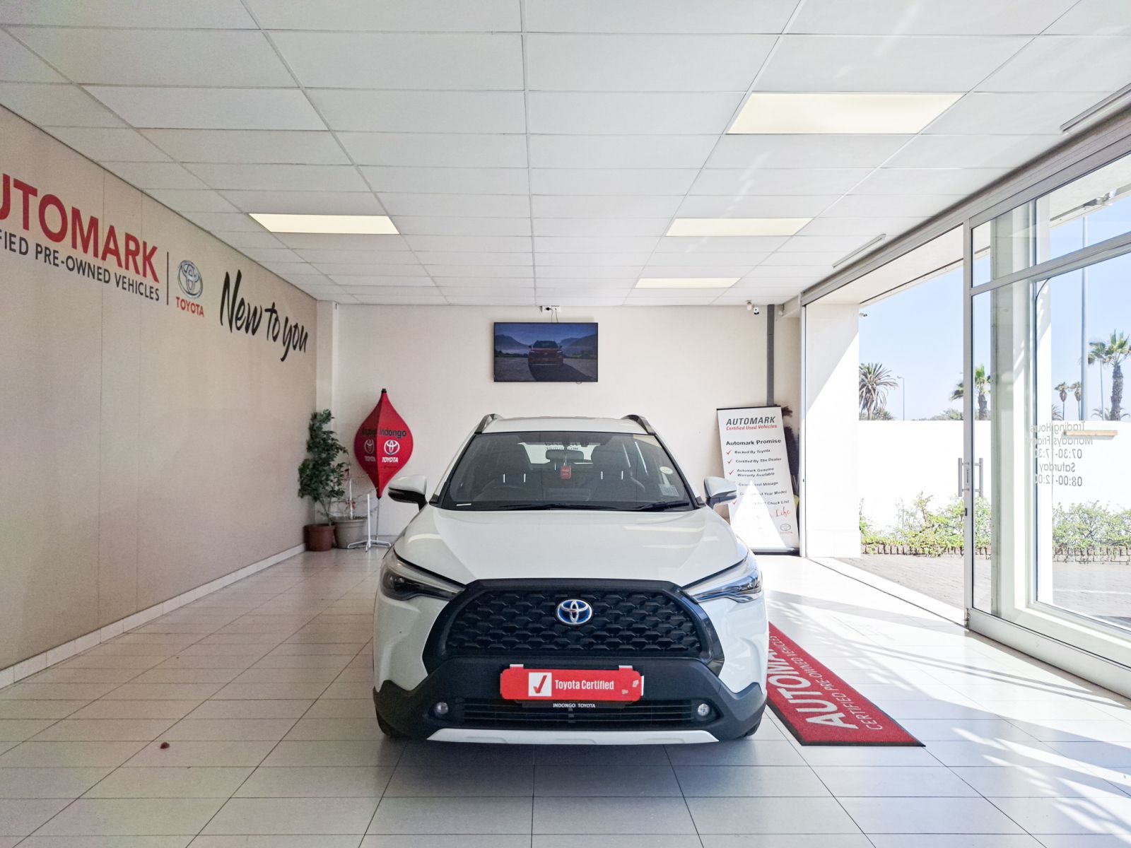 2024 Toyota Corolla photo 2