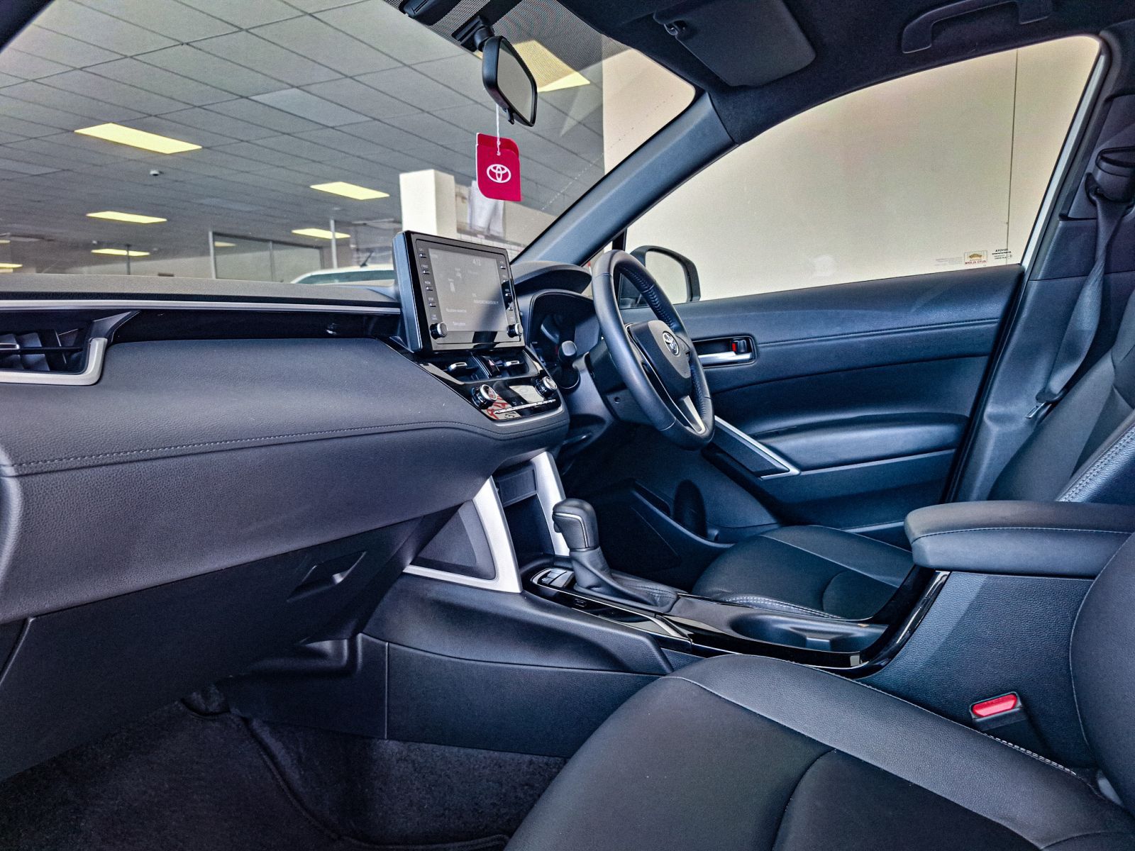 2024 Toyota Corolla photo 6