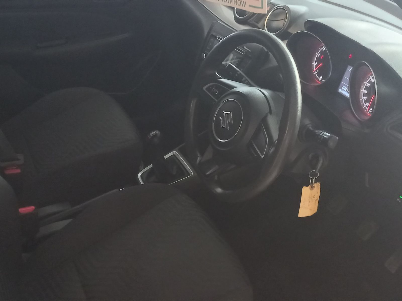 2022 Suzuki Swift photo 6