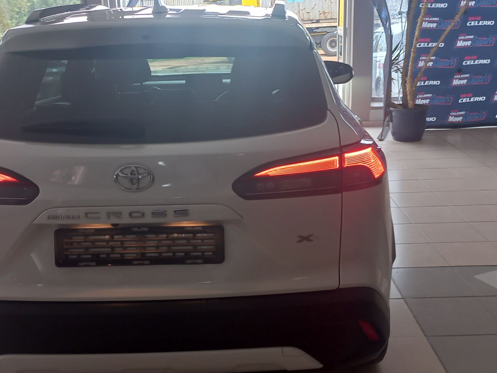 2023 Toyota Corolla photo 4