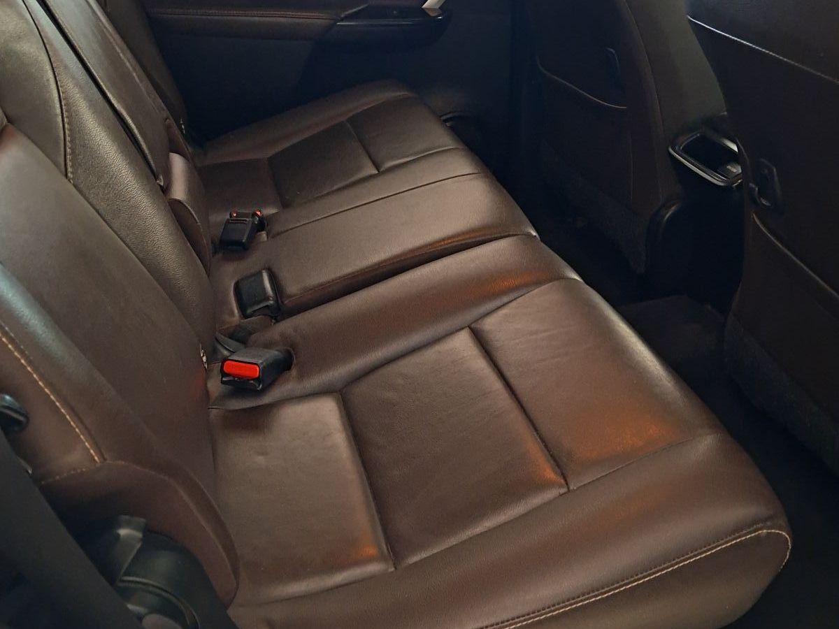2020 Toyota Fortuner photo 5