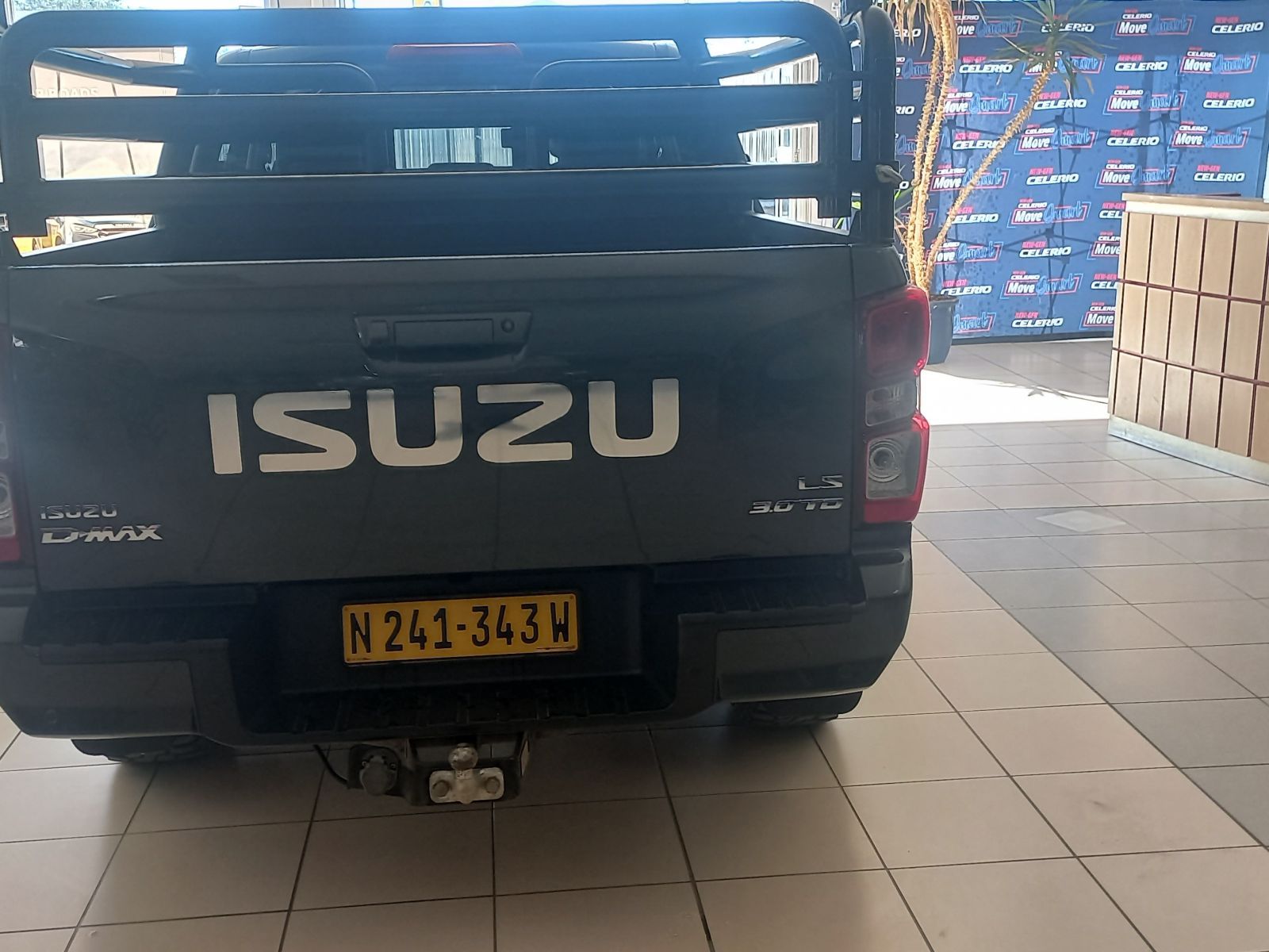 2024 Isuzu D-MAX photo 6