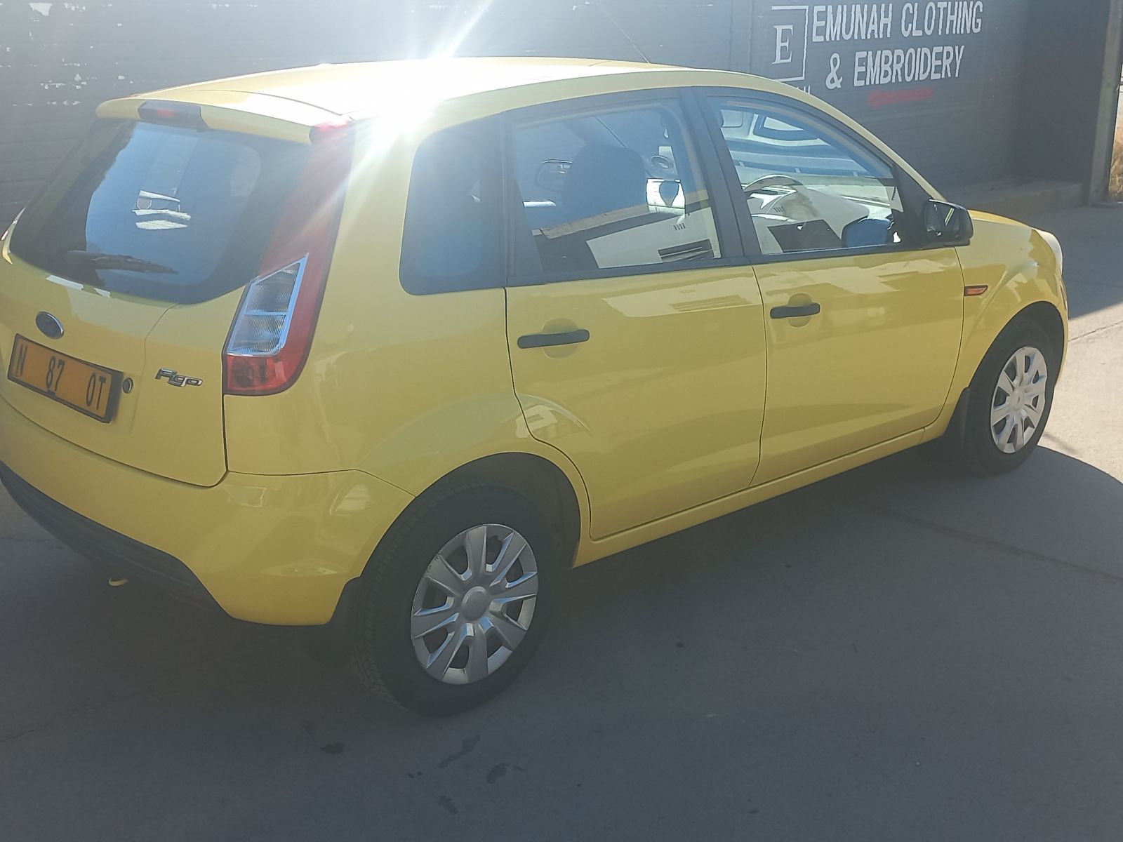 2013 Ford Figo photo 2
