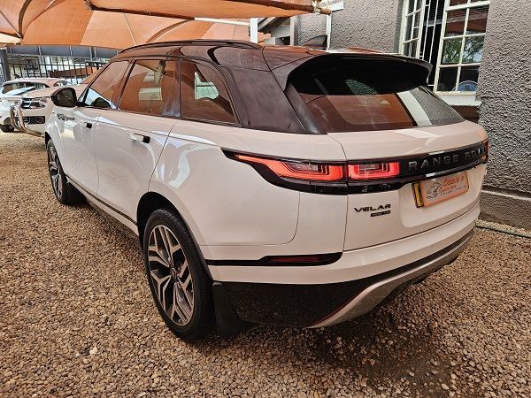 2018 Land Rover Range Rover photo 2
