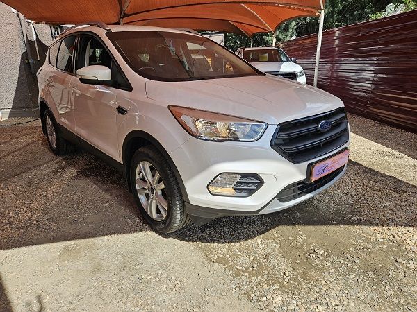 2020 Ford Kuga photo 1