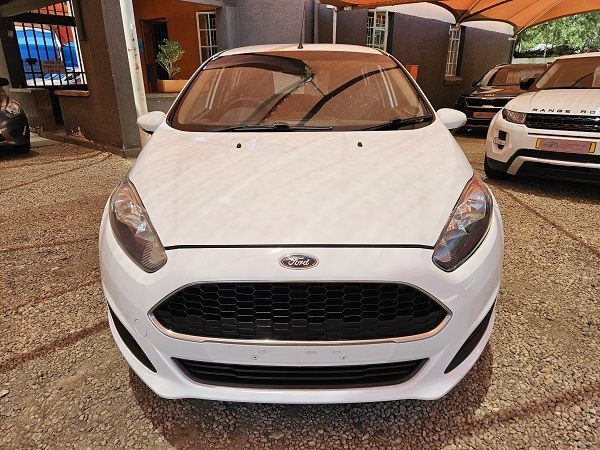 2017 Ford Fiesta photo 5