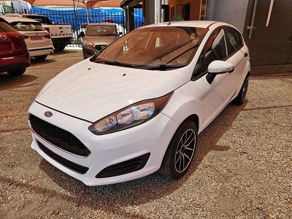 2017 Ford Fiesta photo 7