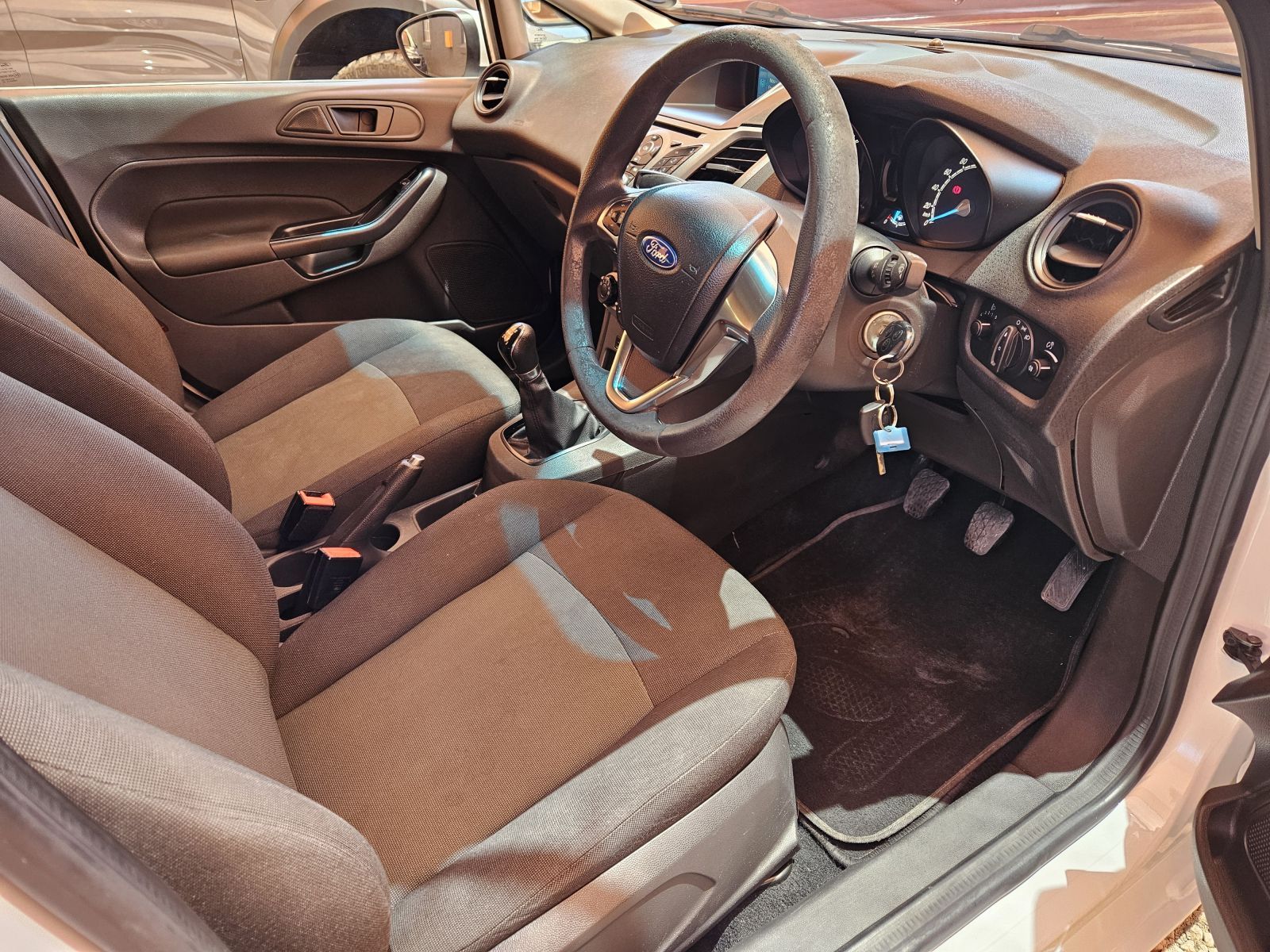 2017 Ford Fiesta photo 8