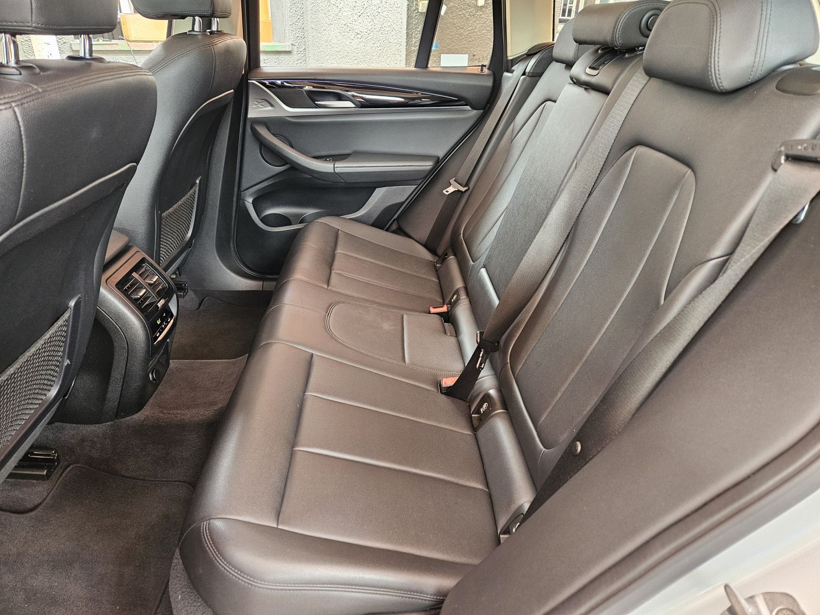 2018 BMW X3 photo 10