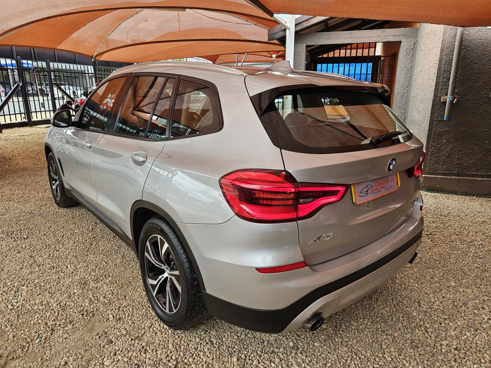 2018 BMW X3 photo 3