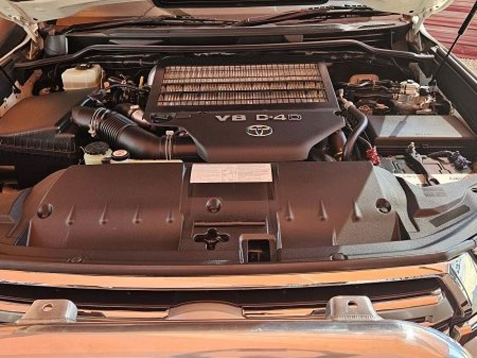 2020 Toyota Land Cruiser photo 12