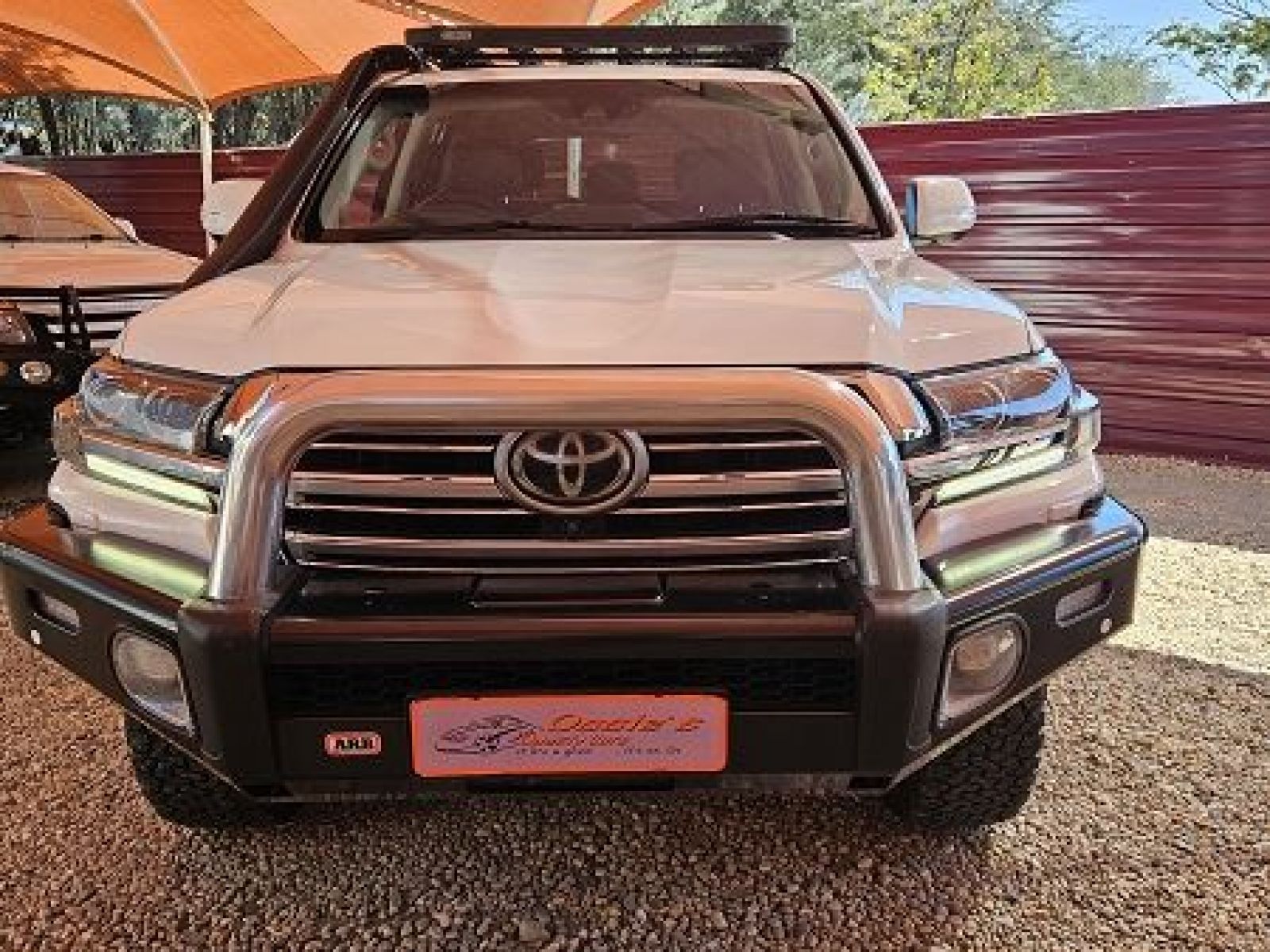 2020 Toyota Land Cruiser photo 5