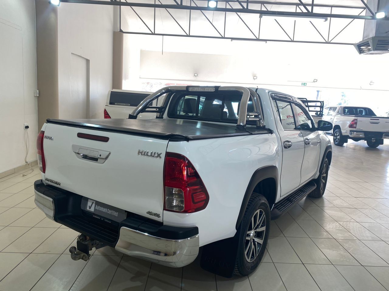 2019 Toyota Hilux photo 3
