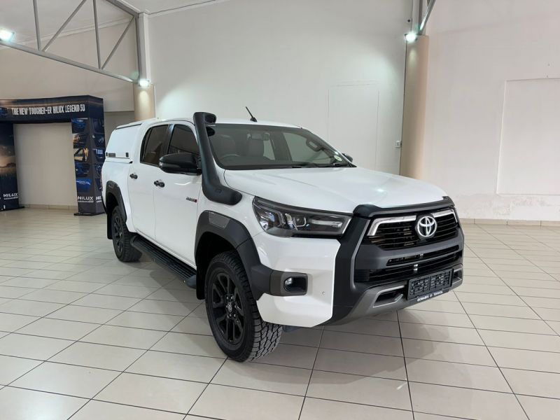2021 Toyota Hilux photo 1