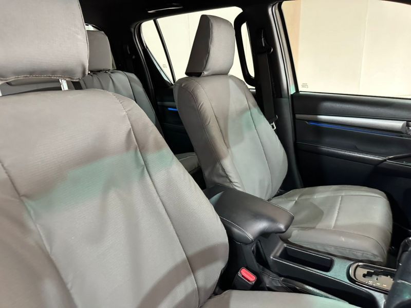 2021 Toyota Hilux photo 11