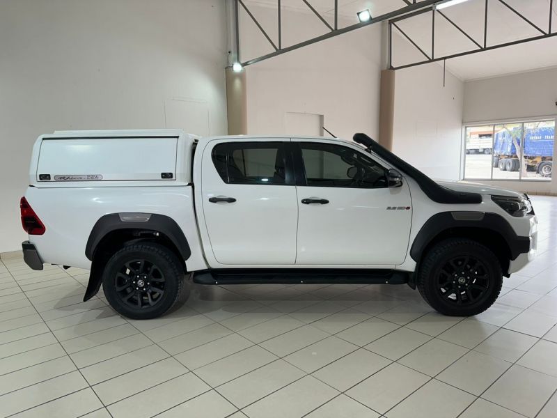 2021 Toyota Hilux photo 8