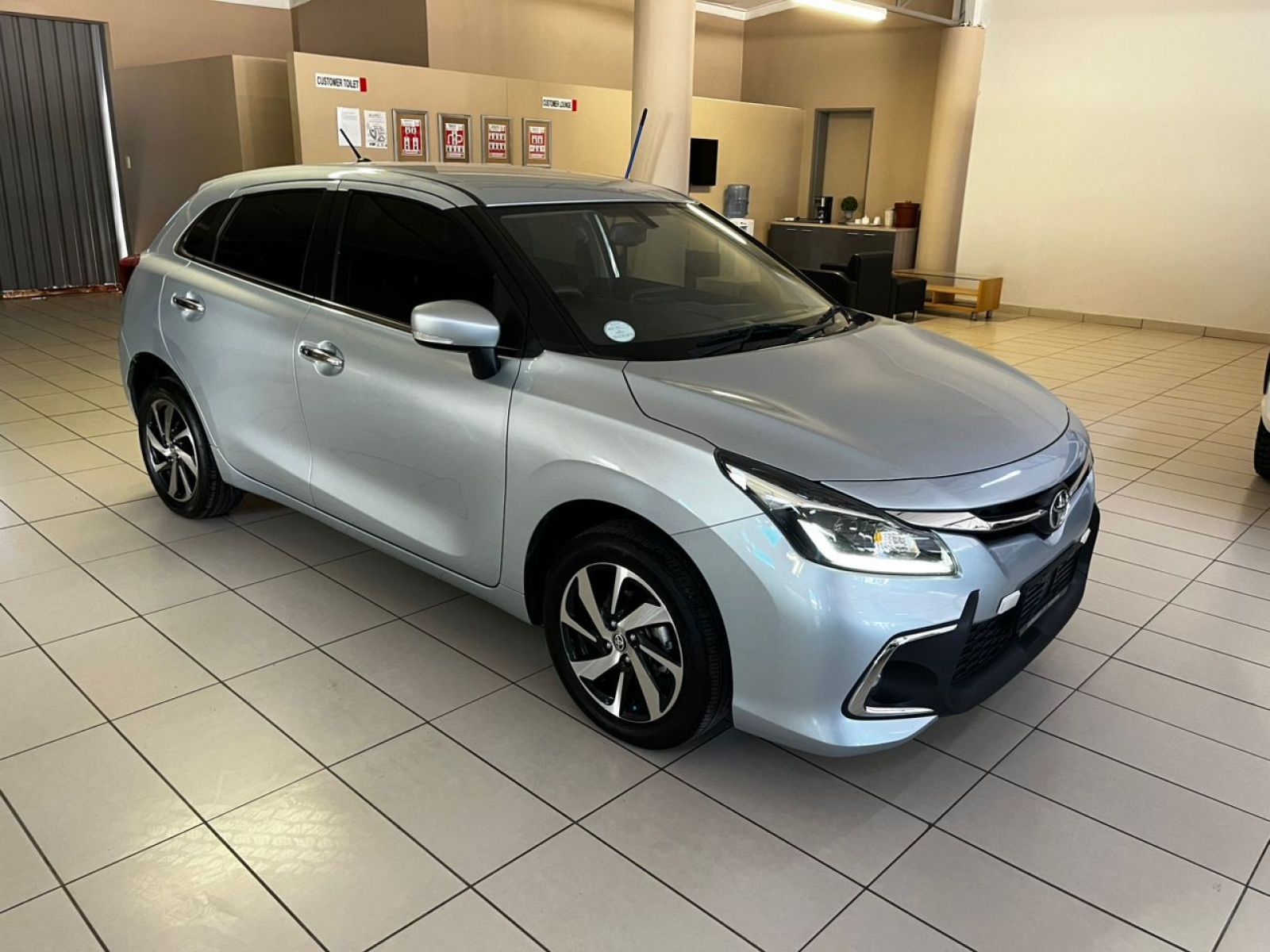 2024 Toyota Starlet photo 1