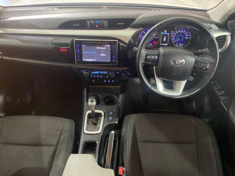 2018 Toyota Hilux photo 9