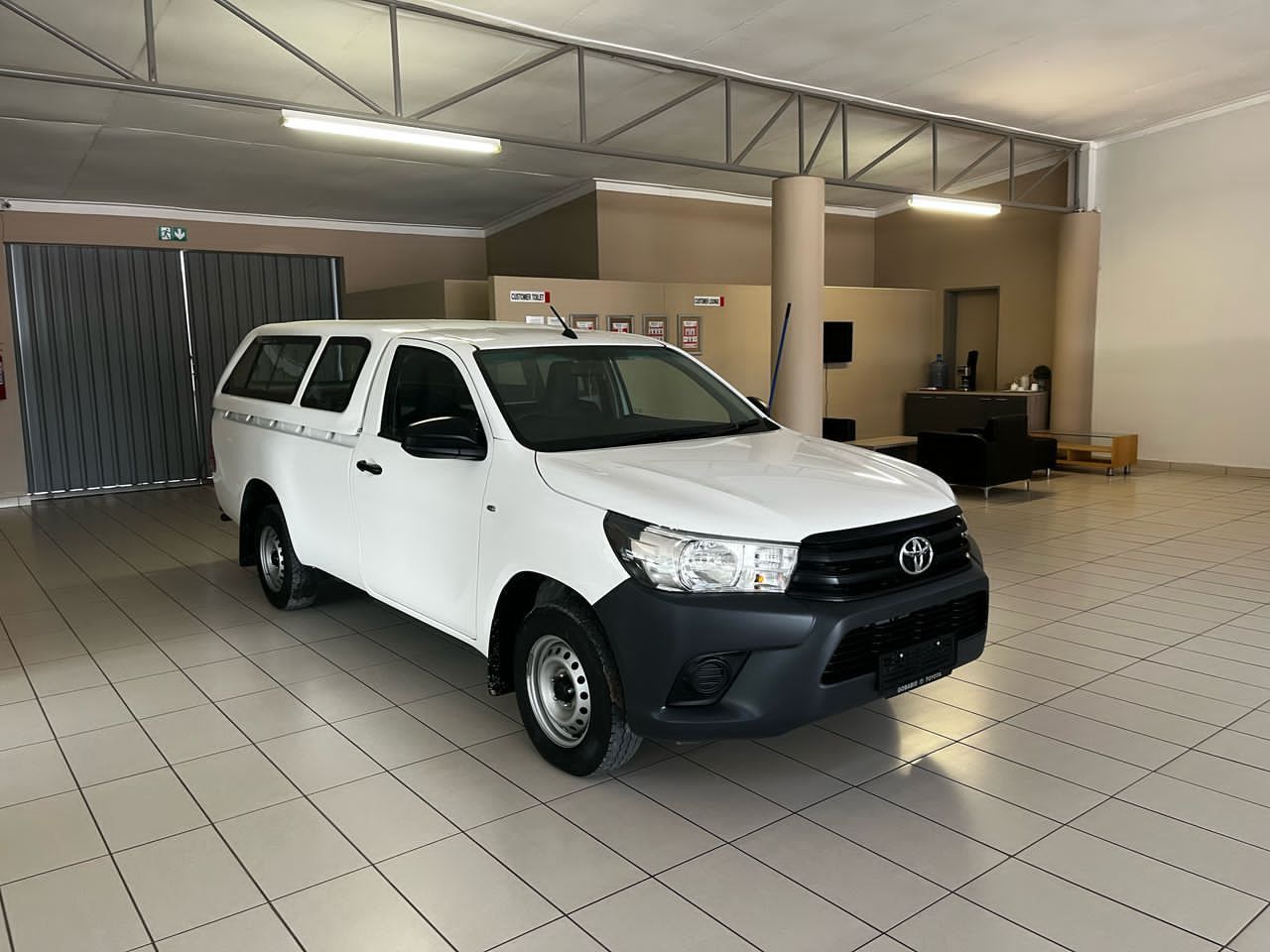 2024 Toyota Hilux photo 1