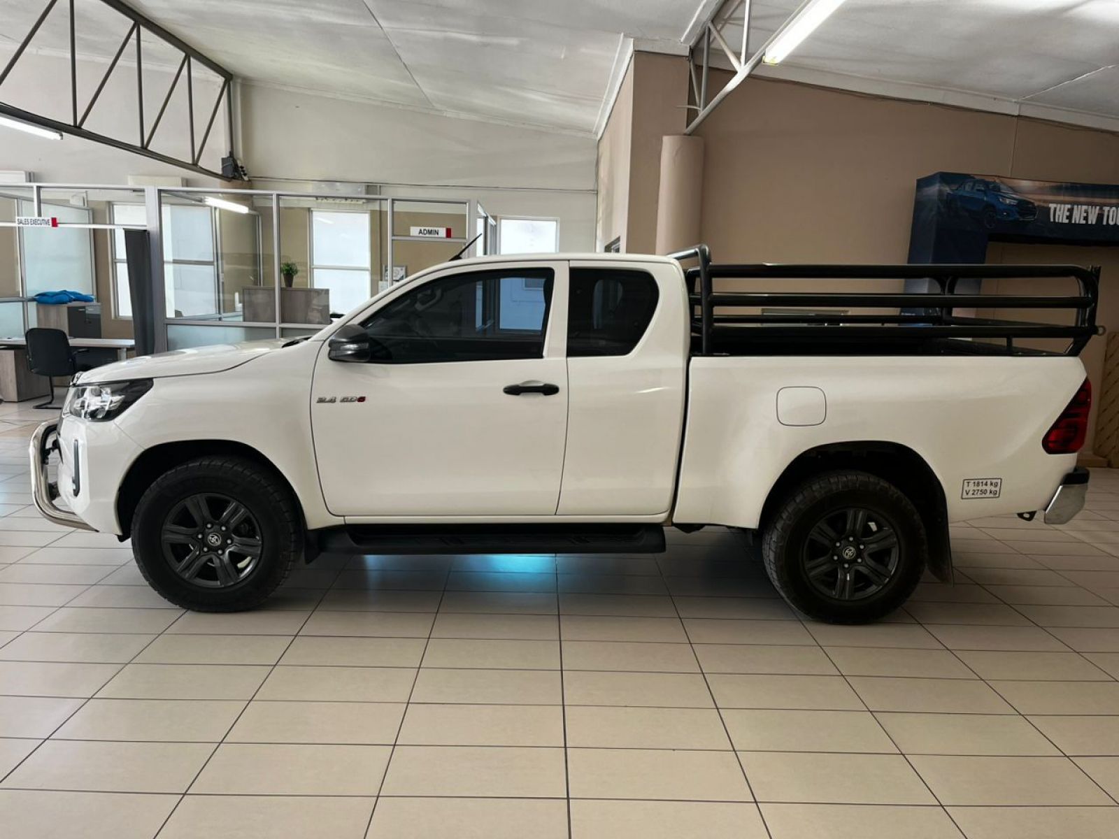 2023 Toyota Hilux photo 6