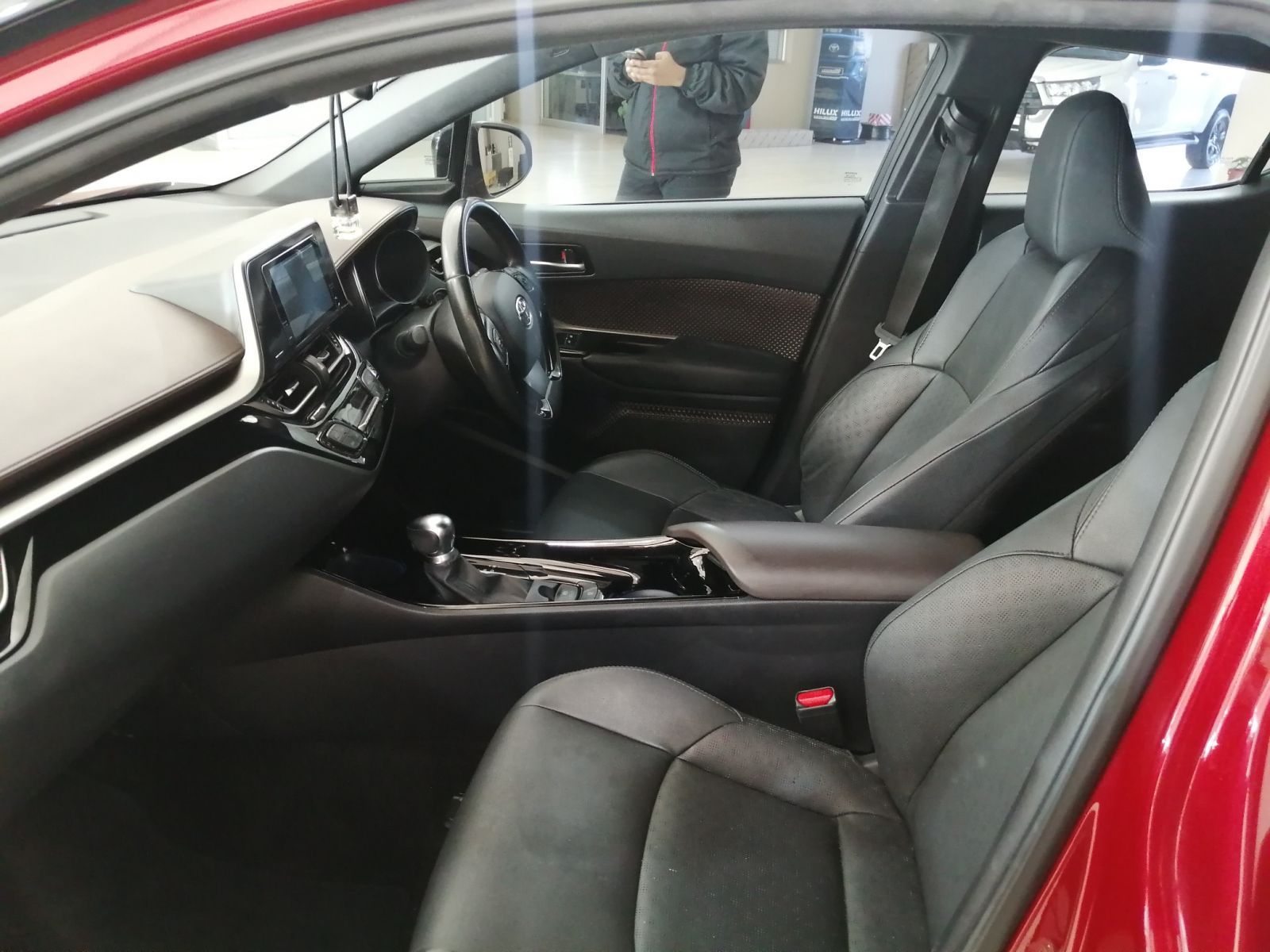 2019 Toyota C-HR photo 7