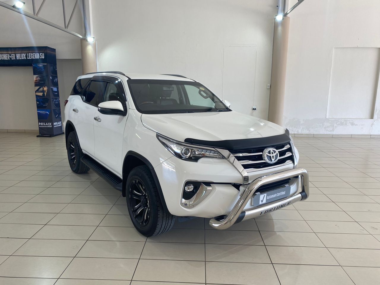 2018 Toyota Fortuner photo 1