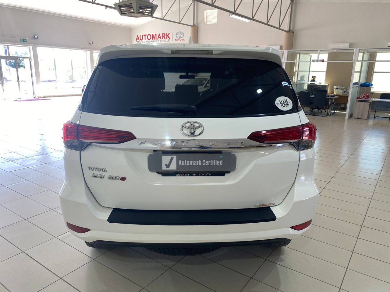 2018 Toyota Fortuner photo 3