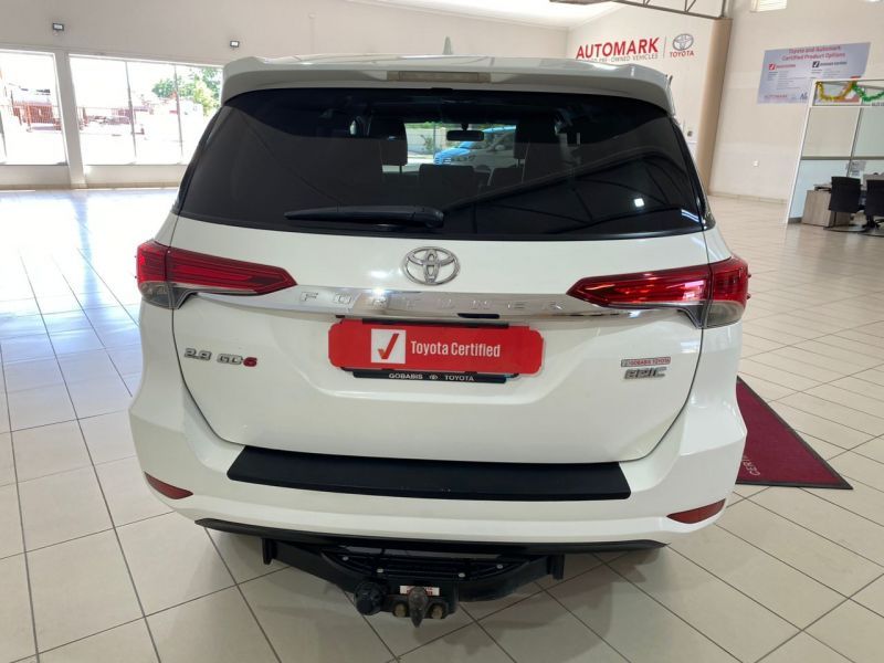 2020 Toyota Fortuner photo 5