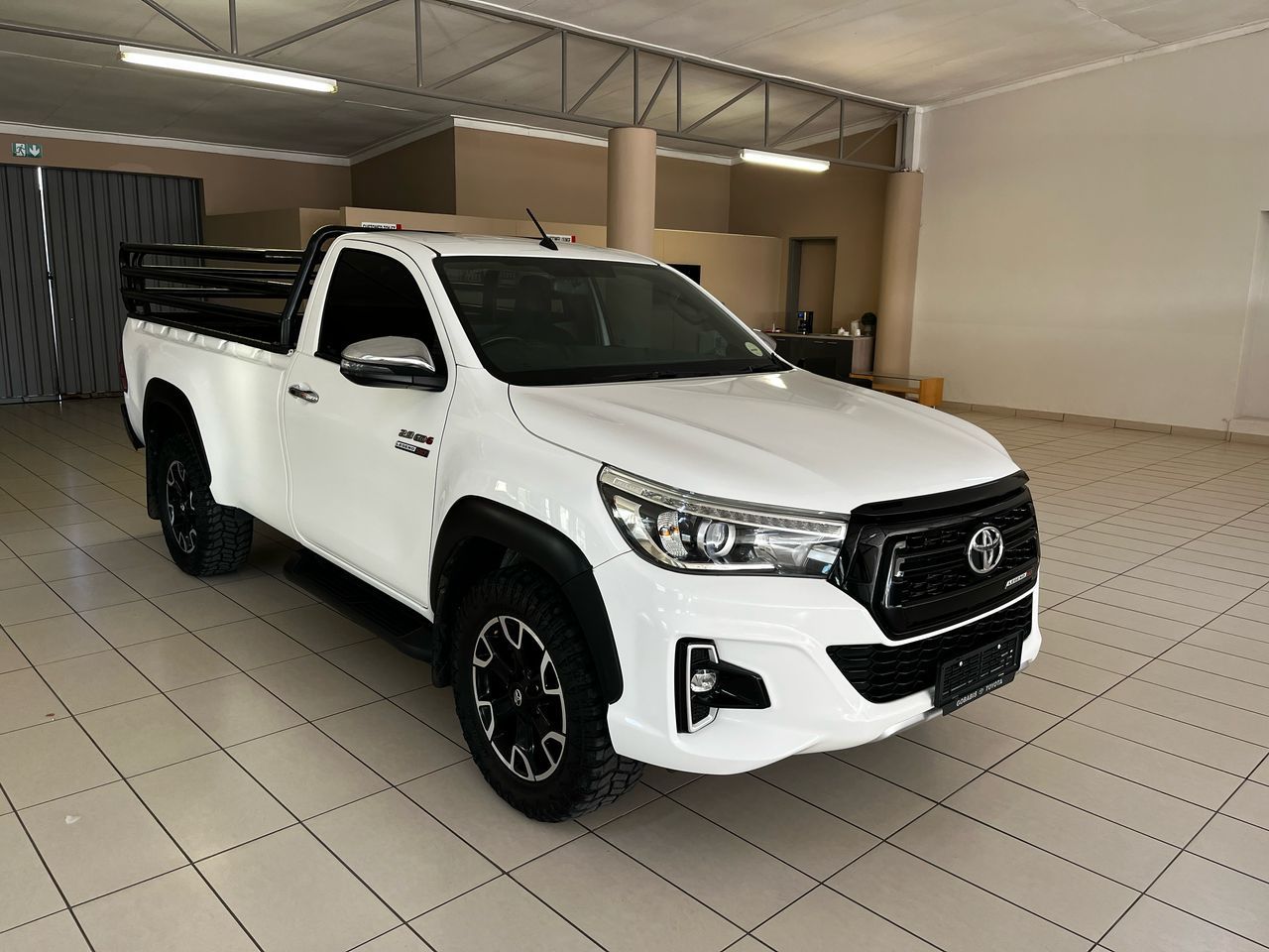 2020 Toyota Hilux photo 1