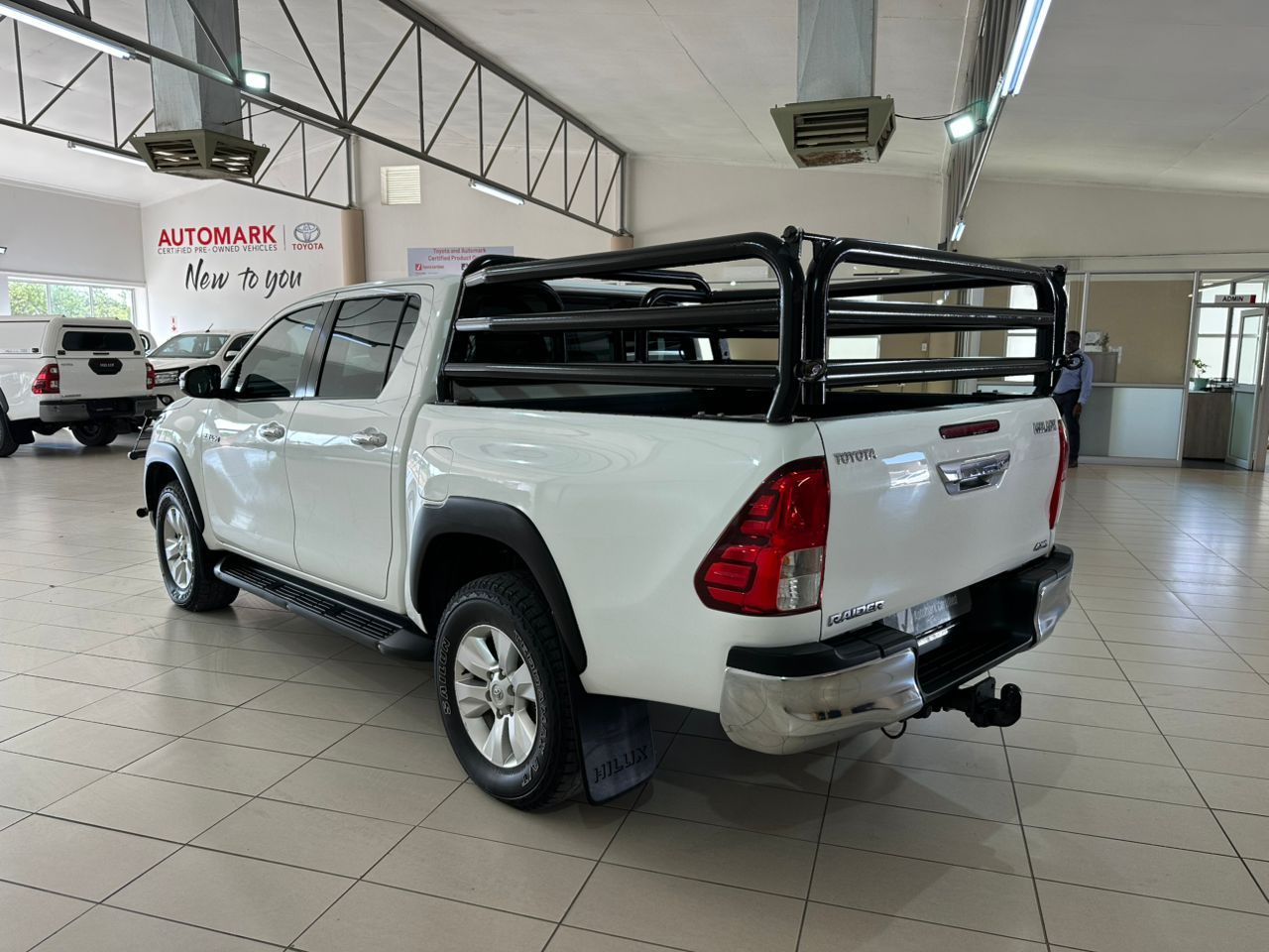 2017 Toyota Hilux photo 4