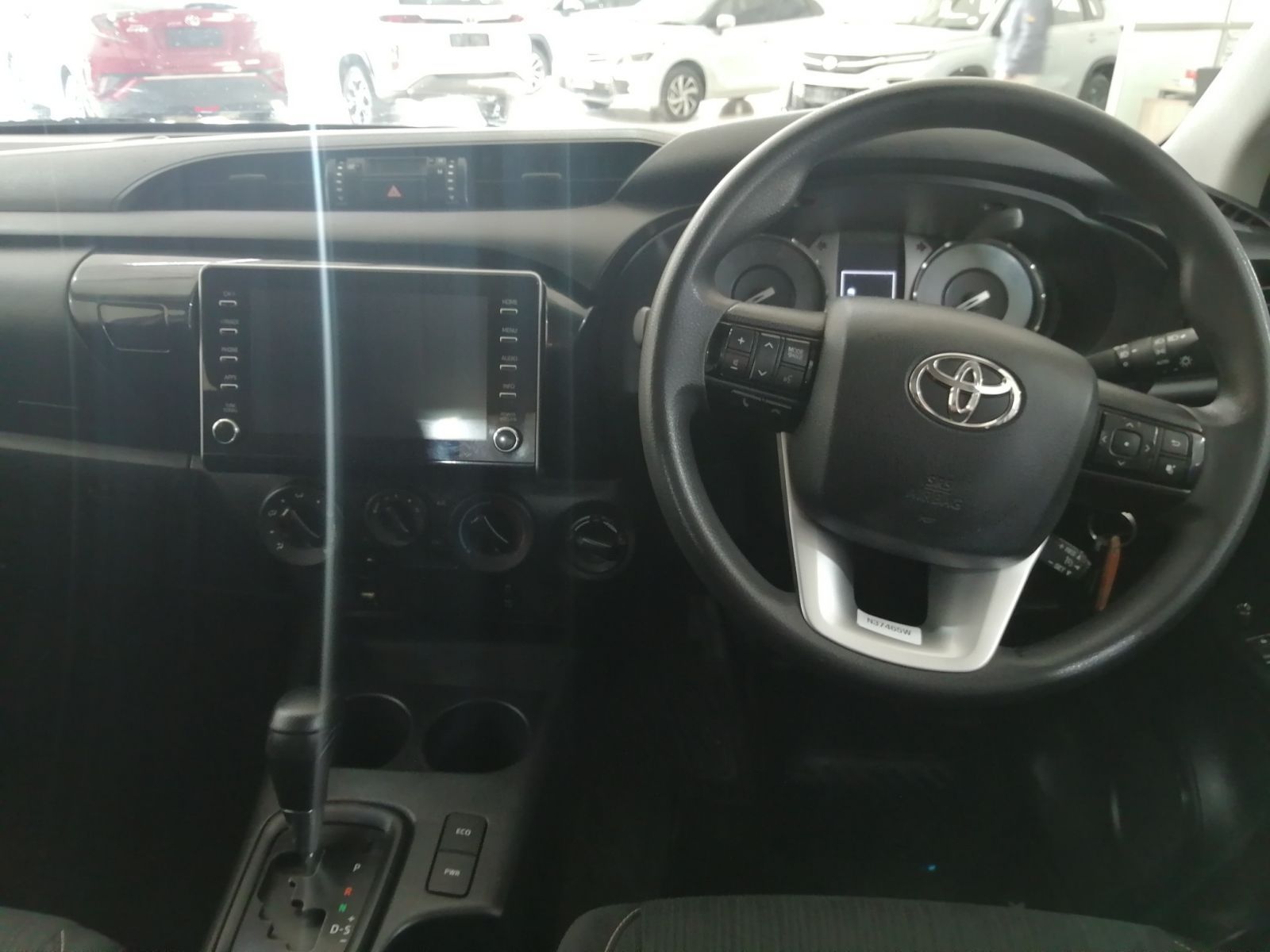 2023 Toyota Hilux photo 6