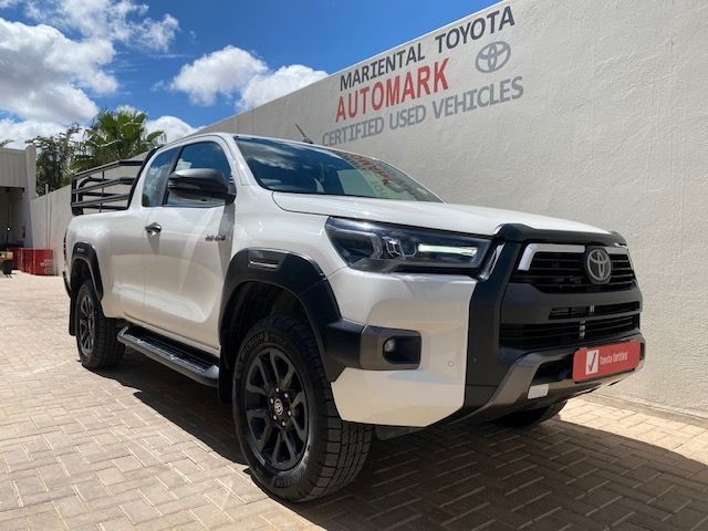 2024 Toyota Hilux photo 1