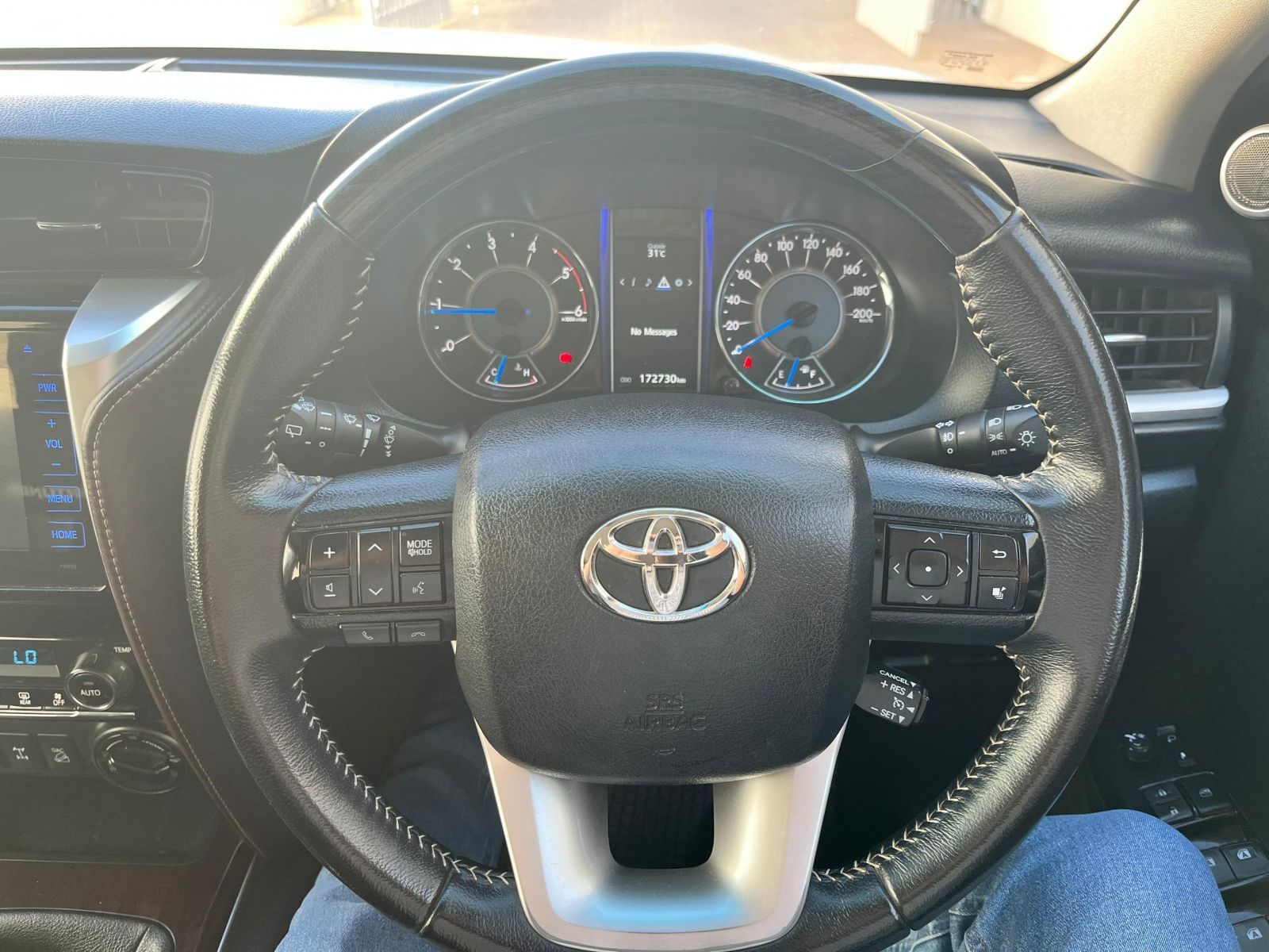 2017 Toyota Fortuner photo 9