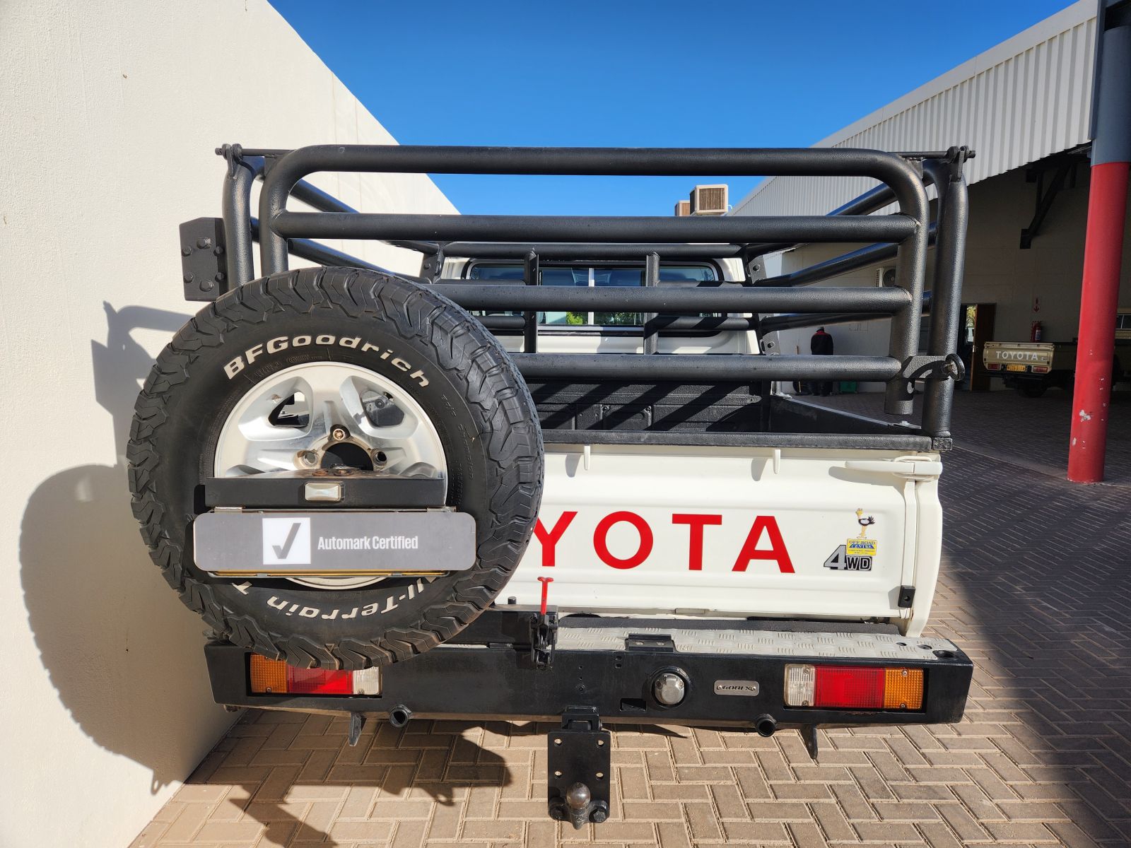 2018 Toyota Land Cruiser DC 4.0 V6 Petrol photo 5