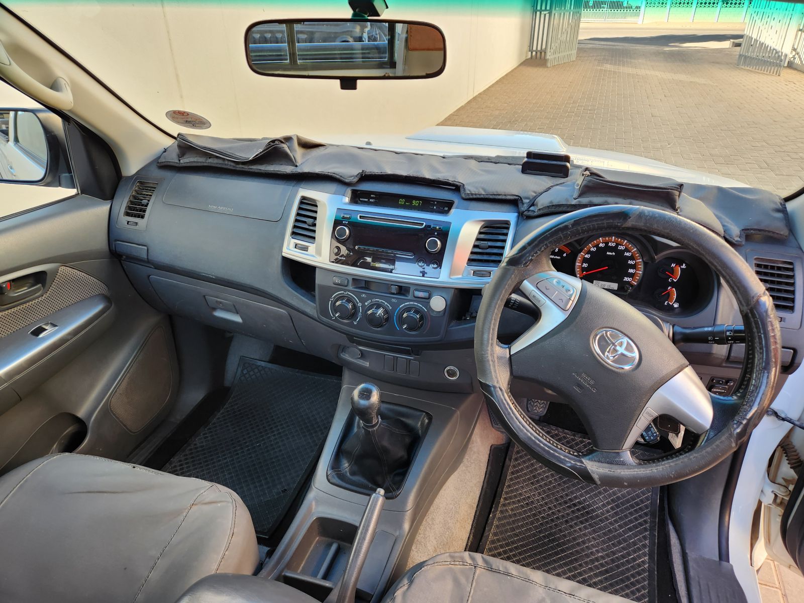 2014 Toyota Hilux photo 10