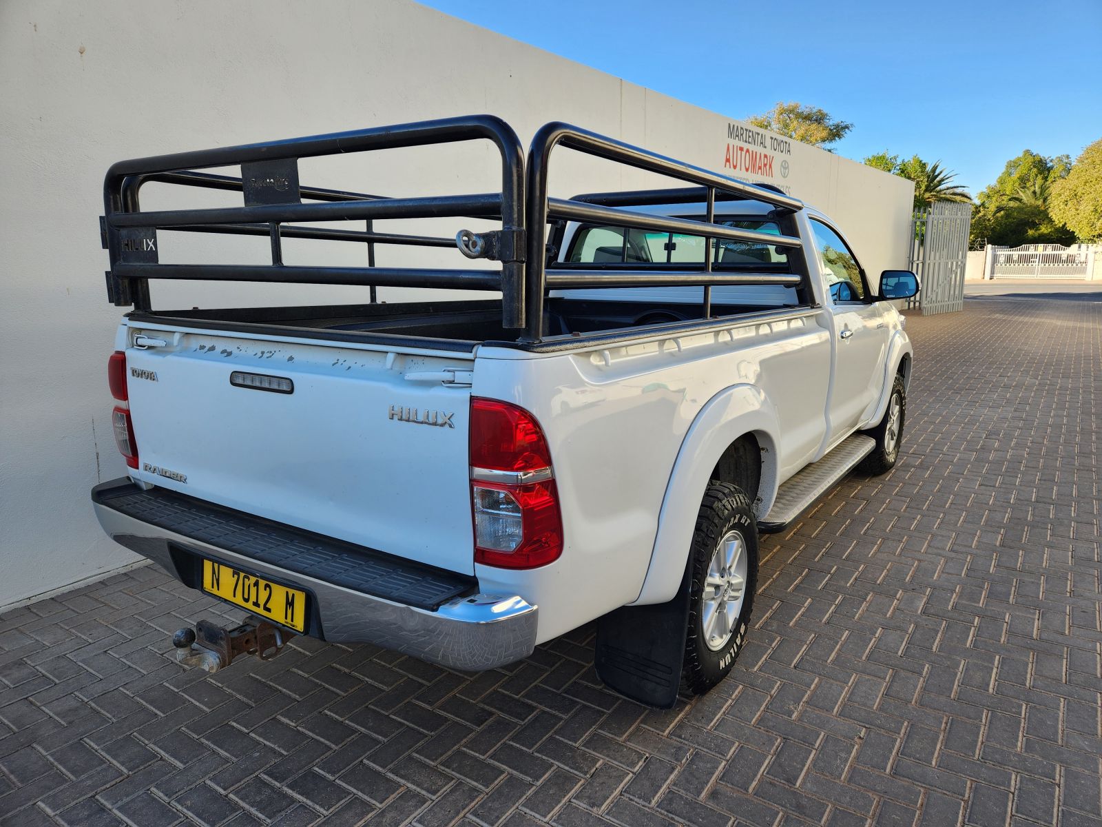 2014 Toyota Hilux photo 4