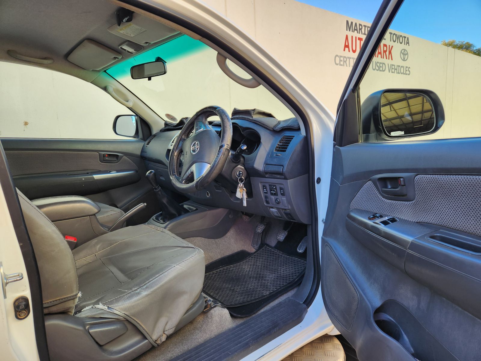2014 Toyota Hilux photo 8