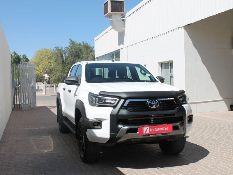 2023 Toyota Hilux photo 3