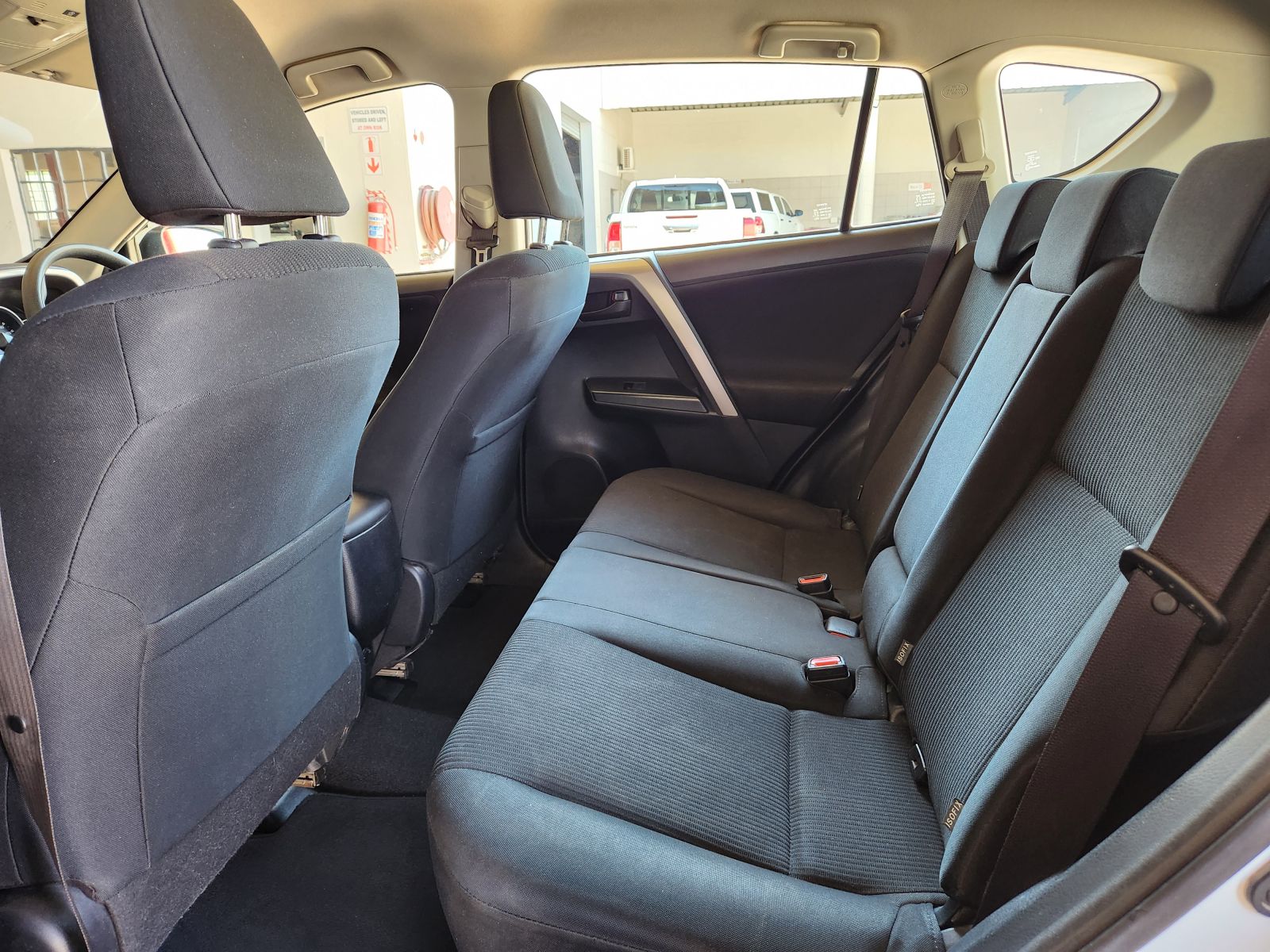 2016 Toyota Rav4 photo 8